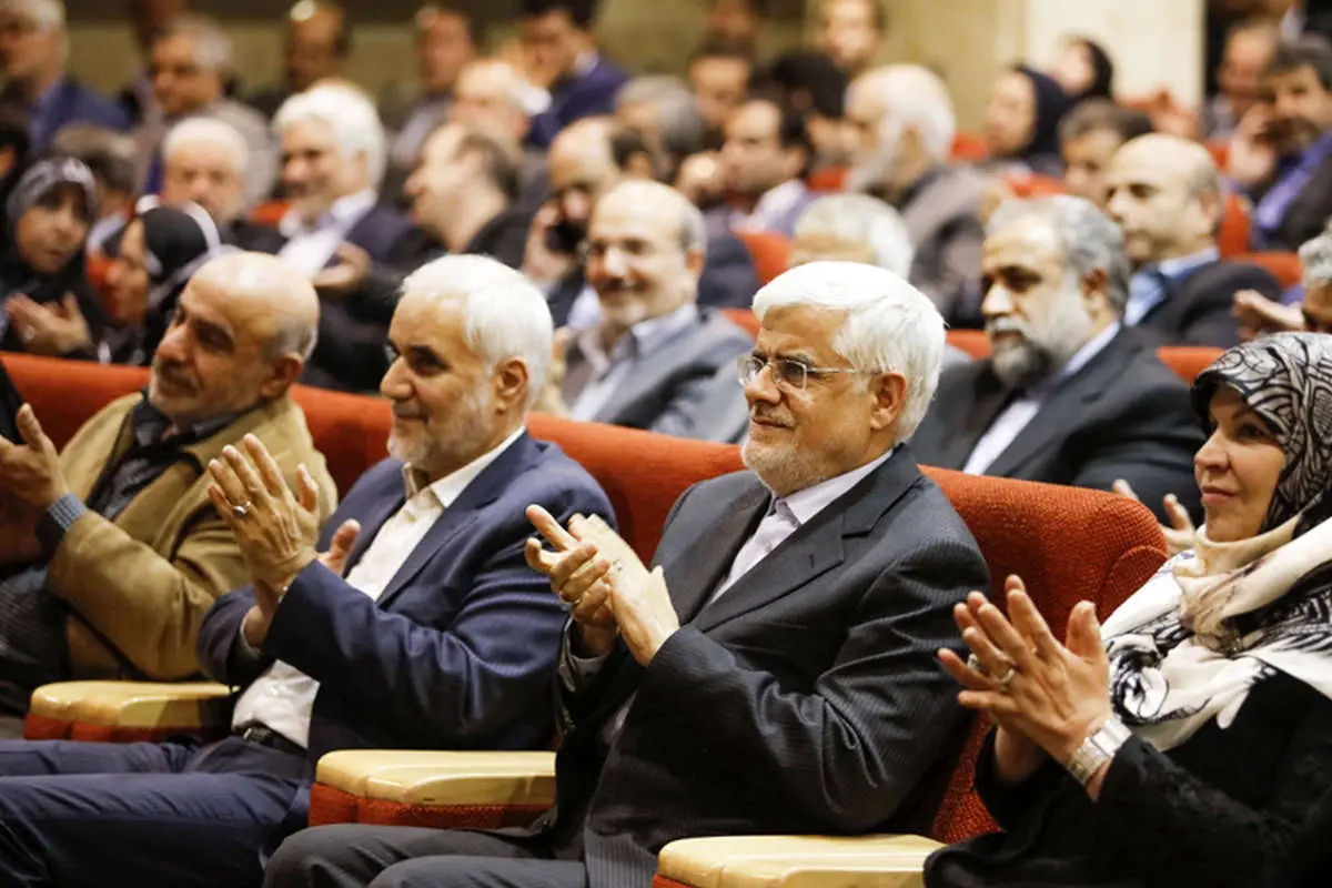 تقدیر از فعالان ستاد ائتلاف اصلاحطلبان، ادامه دیدارهای هاشمی و لاریجانی، اولین واگن...