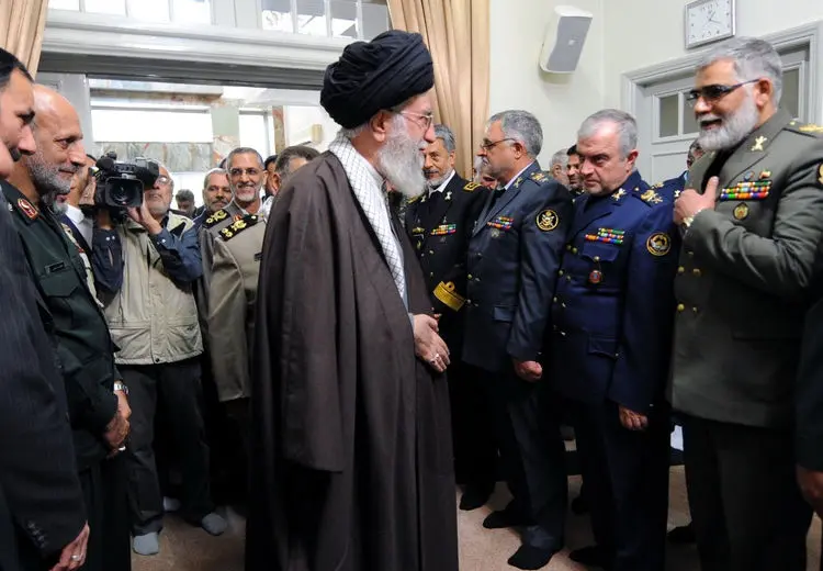 گردهمایی فارغ‌التحصیلان دانشکده خبر، باغ گل‌های اصفهان، انفجار مرگبار مواد آتش‌بازی،...