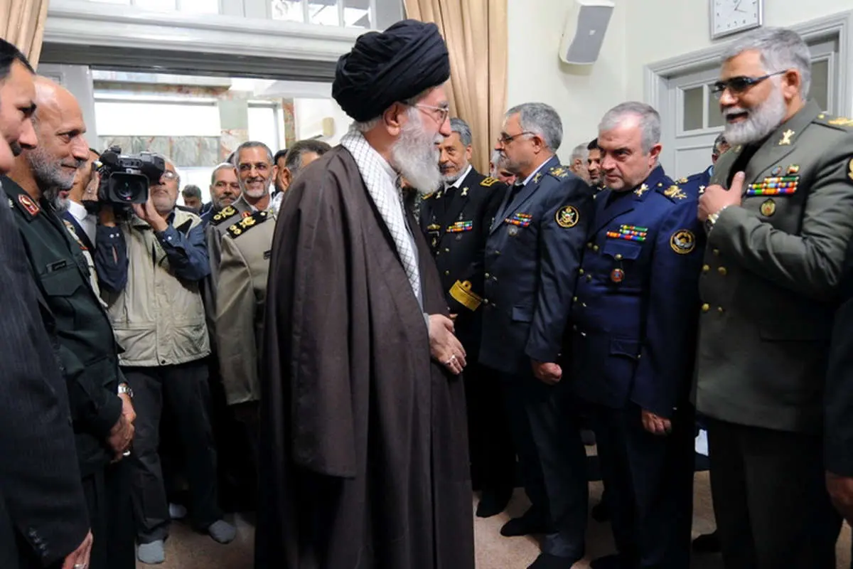گردهمایی فارغ‌التحصیلان دانشکده خبر، باغ گل‌های اصفهان، انفجار مرگبار مواد آتش‌بازی،...