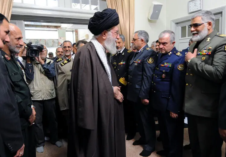 گردهمایی فارغ‌التحصیلان دانشکده خبر، باغ گل‌های اصفهان، انفجار مرگبار مواد آتش‌بازی،...