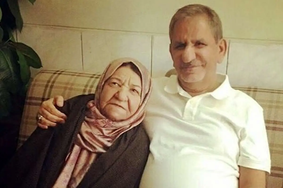 (تصویر) معاون اول رییسجمهور و مادرش