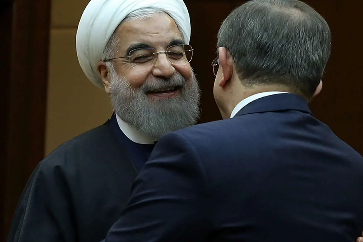صحن علنی مجلس، شادی هواداران پرسپولیس در خیابان، کسانی که با هم همدردند، آبگرفتگی...