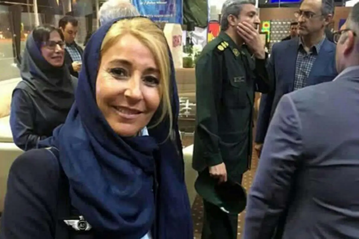 (تصویر) حجاب مهاندار ایرفرانس در ایران