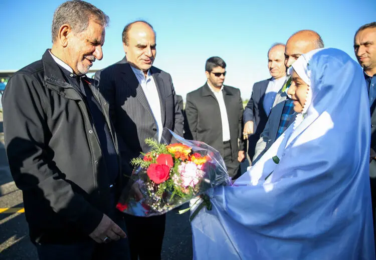شمارش معکوس برای آغاز جشنواره جهانی فیلم، نمایشگاه نقاشی چکناواریان،  پلیس نامحسوس امنیت اخلاقی و ...