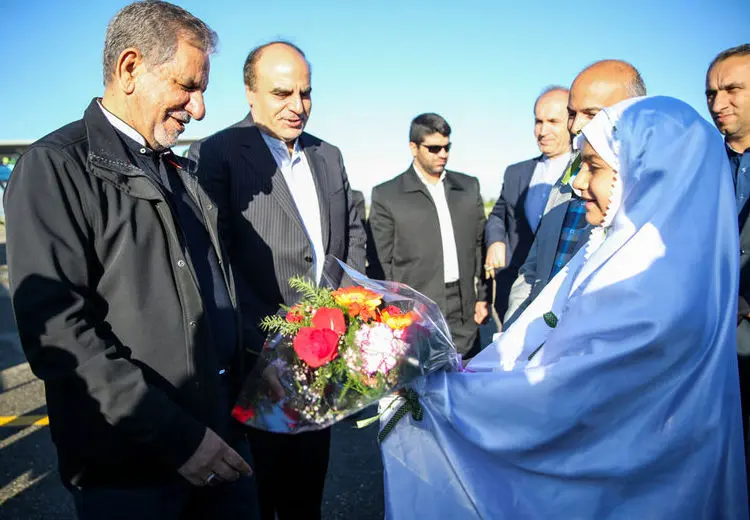 شمارش معکوس برای آغاز جشنواره جهانی فیلم، نمایشگاه نقاشی چکناواریان،  پلیس نامحسوس امنیت اخلاقی و ...