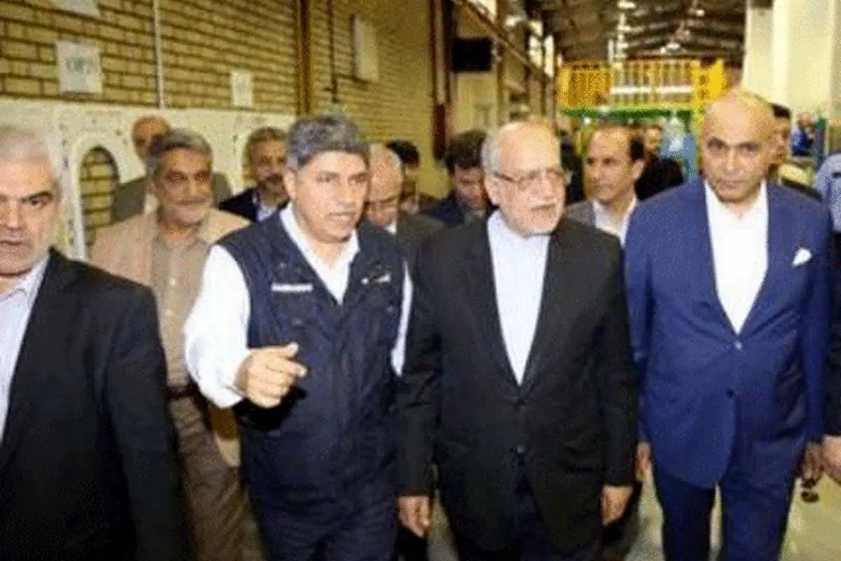 بازدید سرزده وزیر صنعت از مجموعه سام