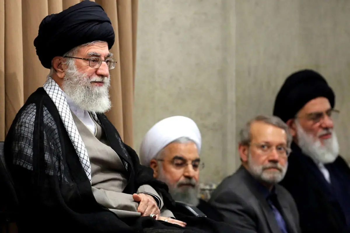 دیدار مسؤولان نظام با مقام معظم رهبری، ورود قهرمانان کشتی به تهران، انفجار هتل، زندگی...