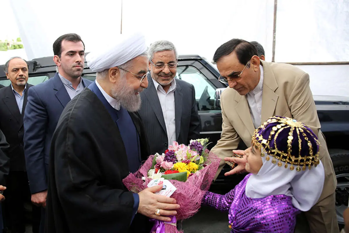 (تصاویر) استقبال از روحانی در مهاباد
