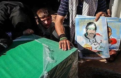 (تصاویر) تشییع پیکر 6 شهید جنگ سوریه در قم