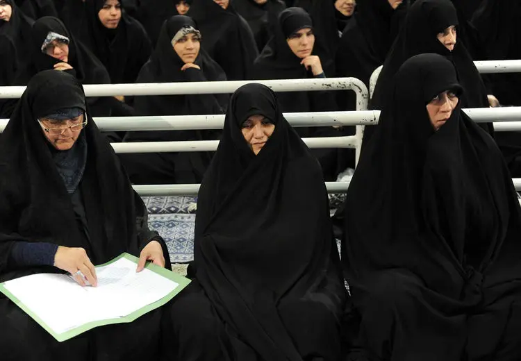 دیدار اساتید با مقام معظم رهبری، ضیافت افطار، گلریزان برای کودکان کار، مجلس ترحیم...