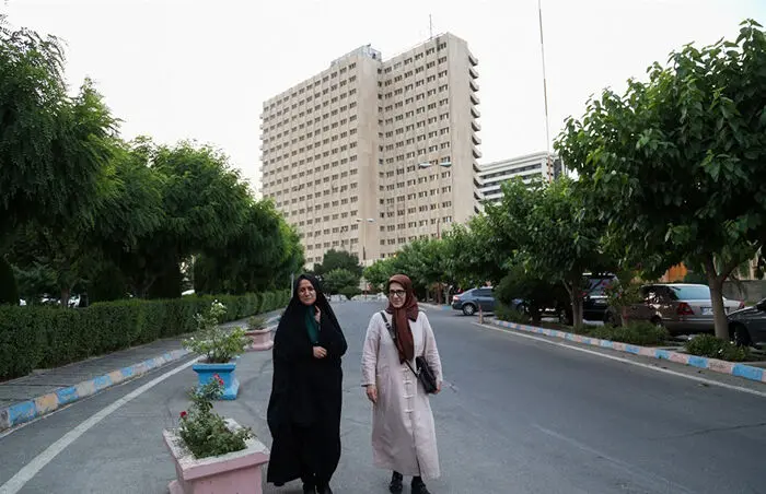 (تصاویر) ضیافت افطاری عارف