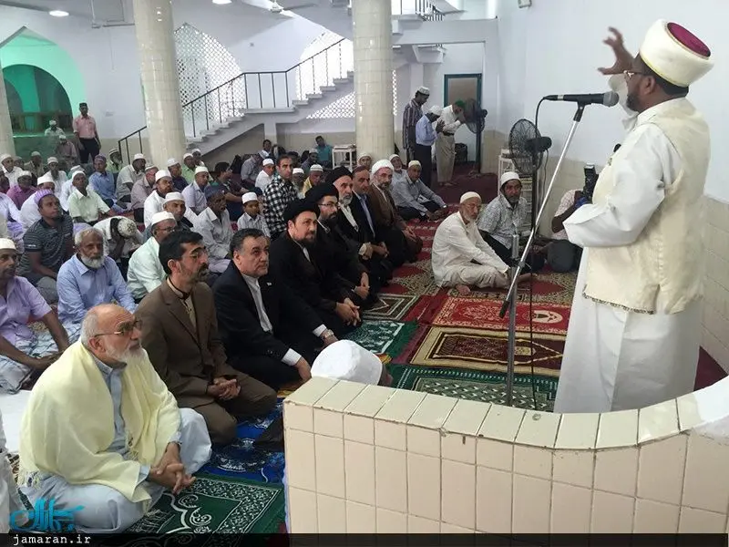 تصویری از سیدحسن خمینی در نماز جمعه پایتخت سریلانکا