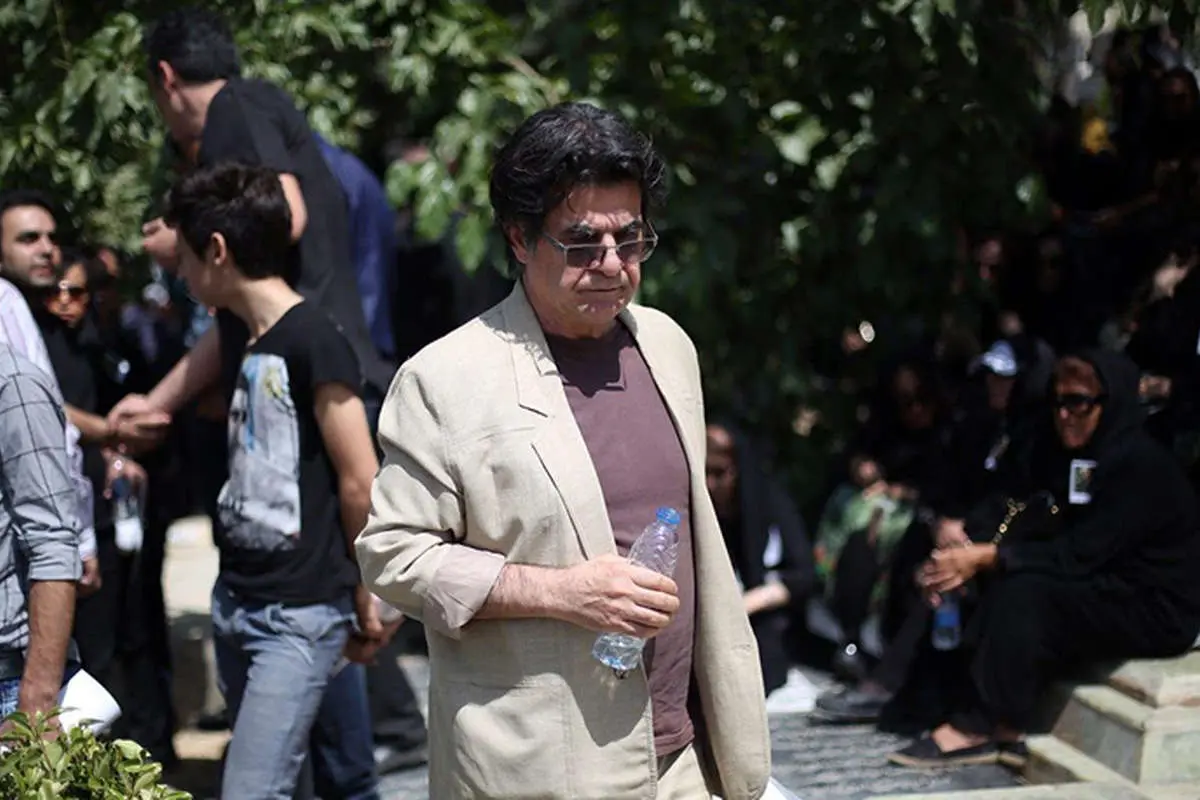 (تصاویر) خاکسپاری عباس کیارستمی