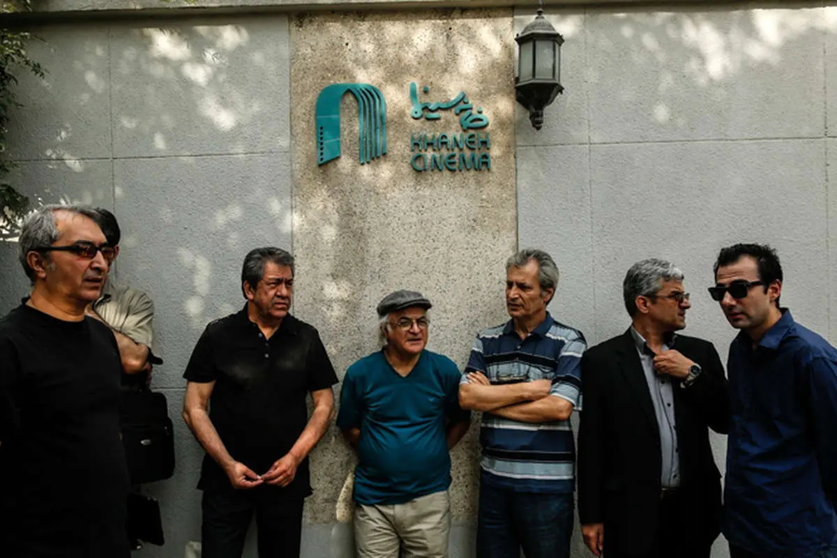 (تصاویر) مراسم تشییع پیکر جمشید ارجمند