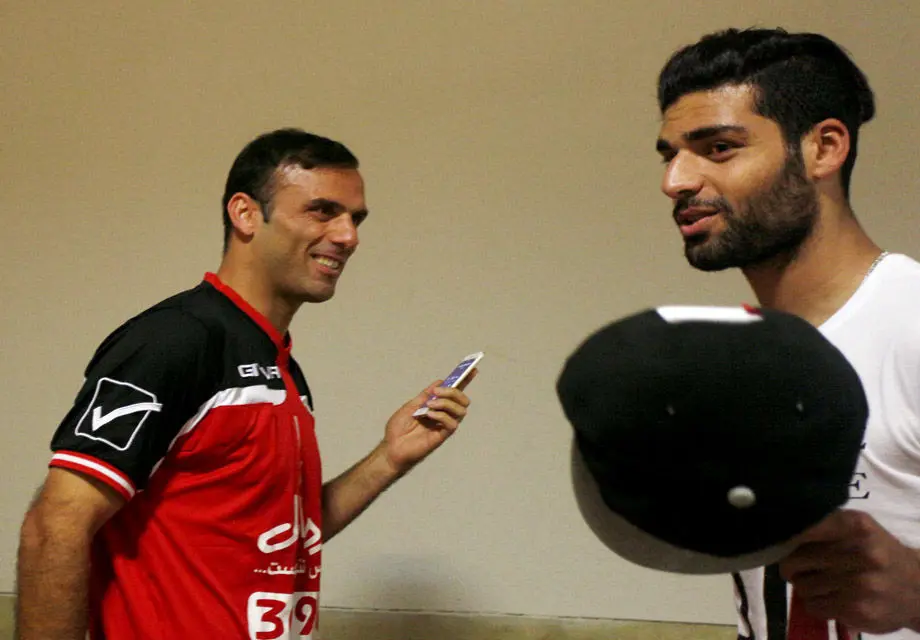 (تصاویر) استقبال گرم پرسپولیسی‌ها از طارمی