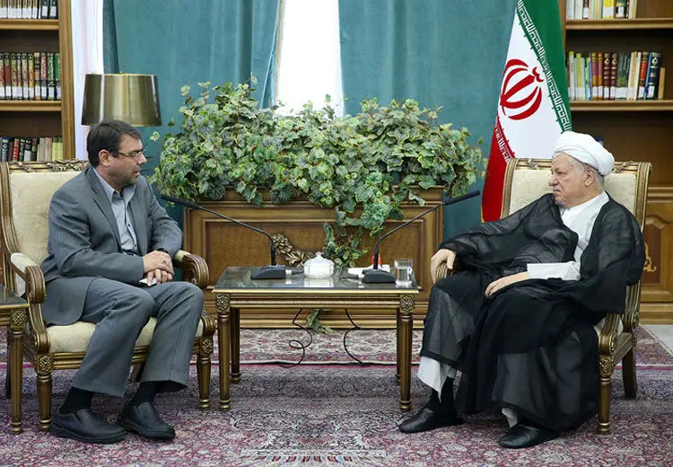 امروز به روایت تصویر// خنده علی دایی و مریلا زارعی، تمرین تیم ملی، اکران "دختر"، نمایشگاه کیک و ...