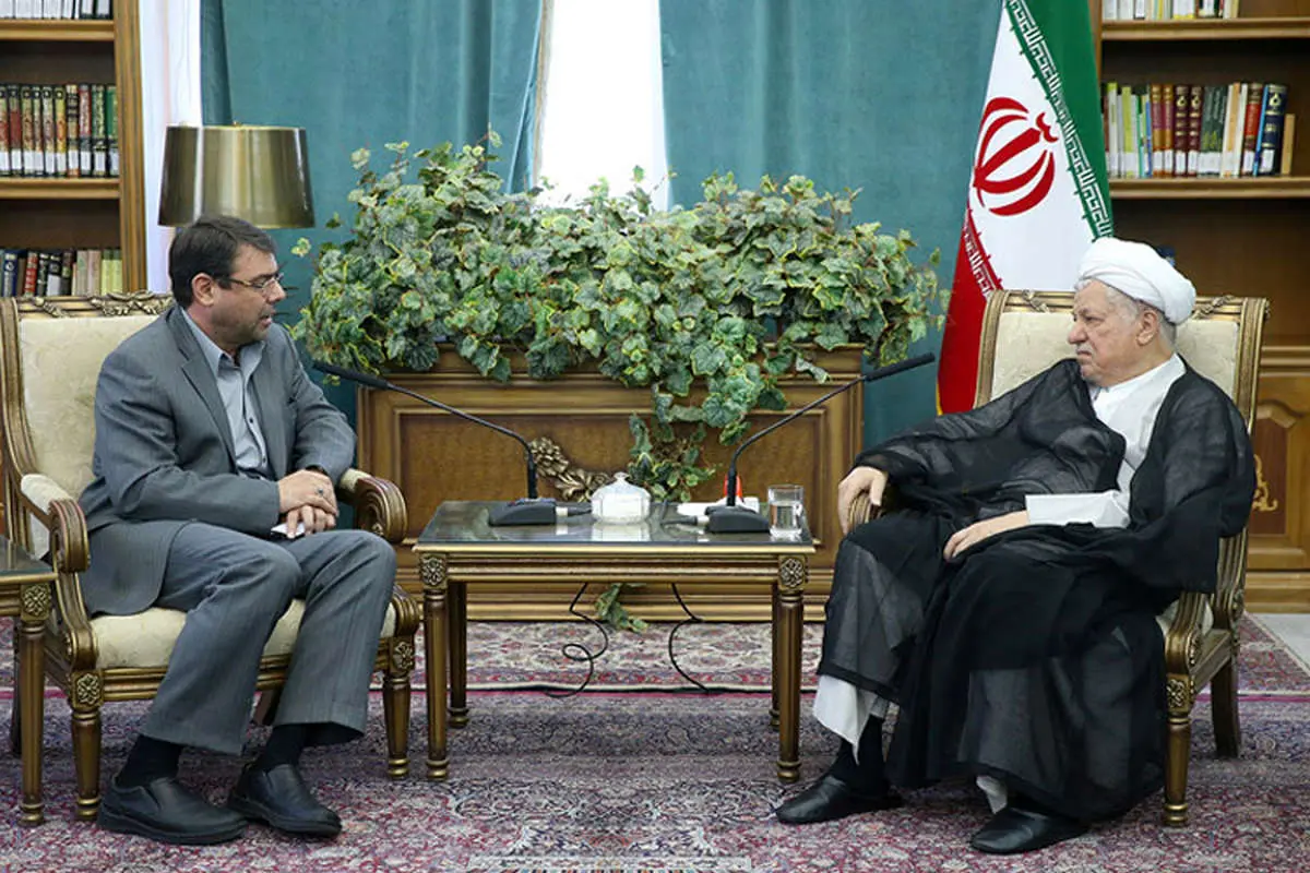 امروز به روایت تصویر// خنده علی دایی و مریلا زارعی، تمرین تیم ملی، اکران "دختر"، نمایشگاه کیک و ...