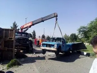 (تصاویر) تصادف وحشتناک کامیون در شهر زنجان