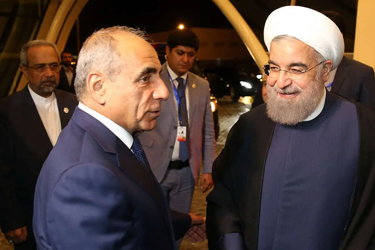 امروز به روایت تصویر// اکران دراکولا، بدرقه ورزشکاران المپیک، استعدادهای استندآپ کمدی و...