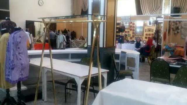 گله هنرمندان حاضر در نمایشگاه مُد