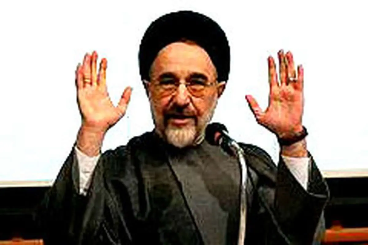 خاتمی: عرصه را خالی نمی کنم