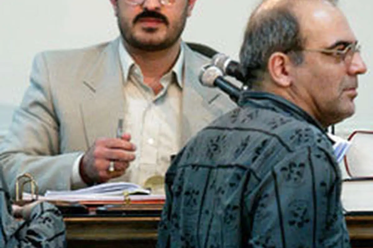 از سوال درباره نقش "احمدی‌نژاد" تا درخواست برای اعدام "مرتضوی"