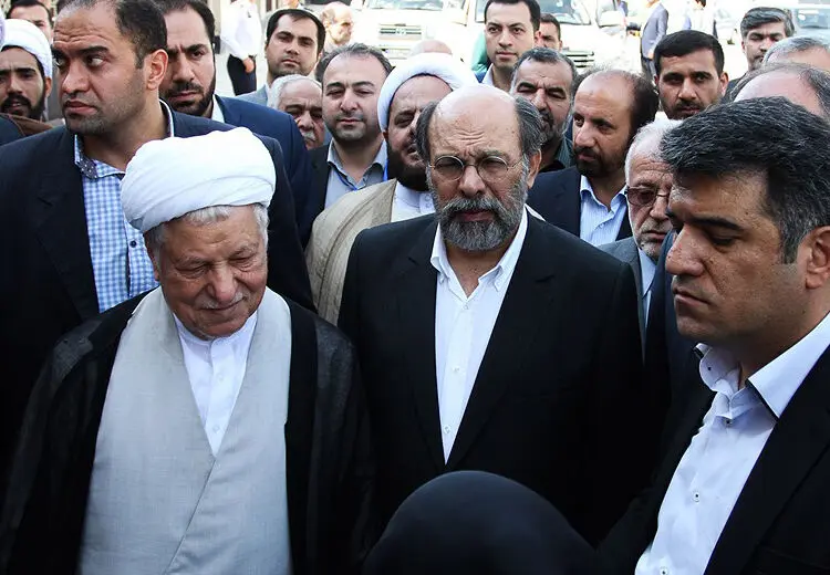 امروز به روایت تصویر// اکران خصوصی فروشنده، سلفی دختران با کی‌روش، صحبت علی پروین و جهانگیری و...