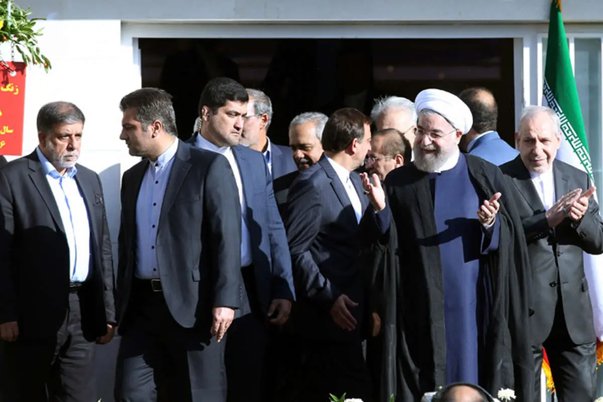 (تصاویر) روحانی در مراسم بازگشایی مدارس