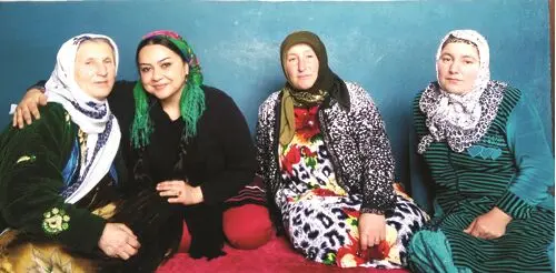 دور دنیا با زن جهانگرد ایرانی
