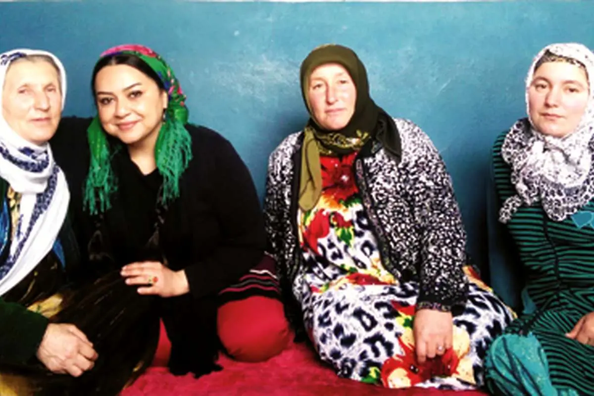 دور دنیا با زن جهانگرد ایرانی