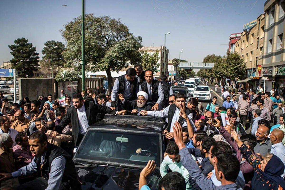 (تصاویر) استقبال از روحانی در قزوین
