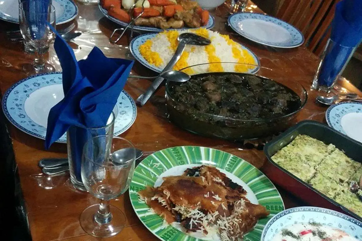 "بریز و بپاش" و "بخور بخور" ایرانی