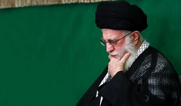 امروز به روایت تصویر// شب‌های محرم، مشعل گردانی، عزاداری انگلیسی‌ زبانان، تمرین تیم ملی و ...