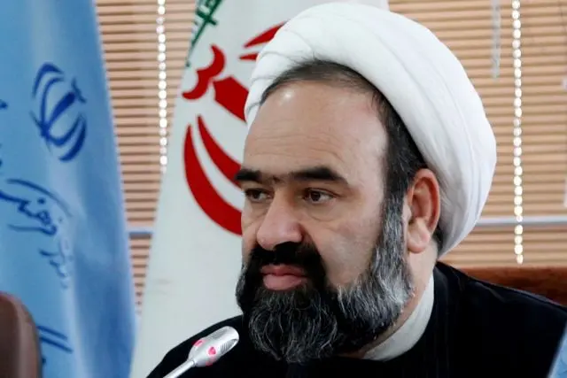 "وزیر ارشاد" بر کنار یا در کنار!
