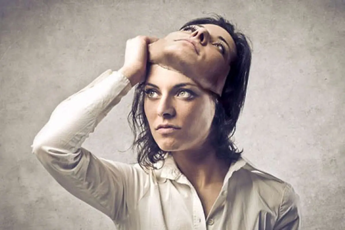 بررسی «بیوهای عجیب و غریب اینستاگرامی»