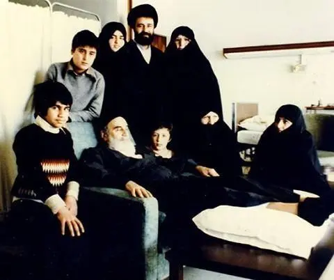 تصویری که سیدحسن خمینی از روزهای پریشانی خانه امام (ره) منتشر کرد