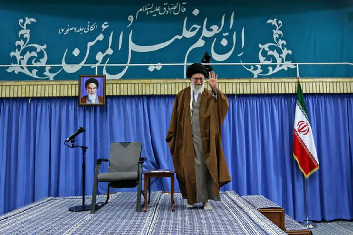 (تصاویر) دیدار نخبگان جوان با رهبر انقلاب