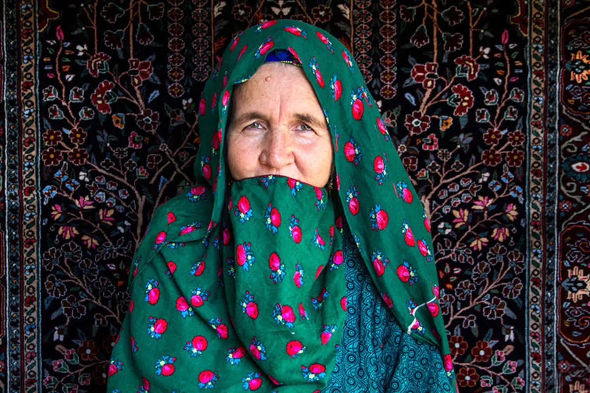 (تصاویر) زنان پنجه طلا