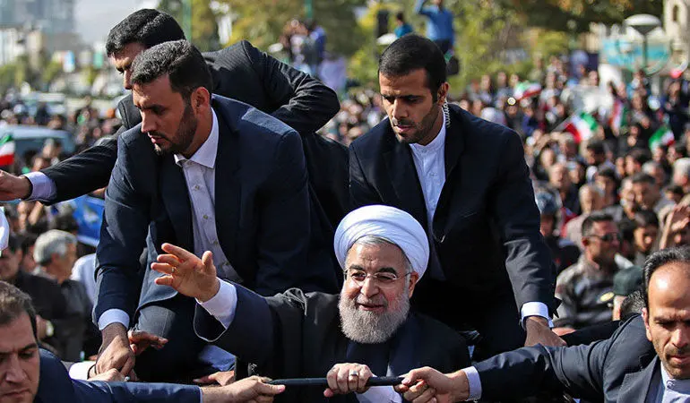 استقبال از روحانی، رفتار خودمانی در مجلس، وداع با شهید، رژه ترسناک، حامیان هیلاری و ...