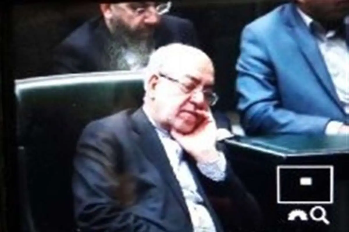 از روبوسی نکردن عارف با روحانی تا خواب نعمت زاده