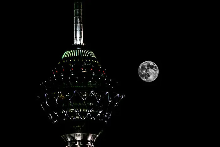 (تصاویر) ابرماه در آسمان ایران