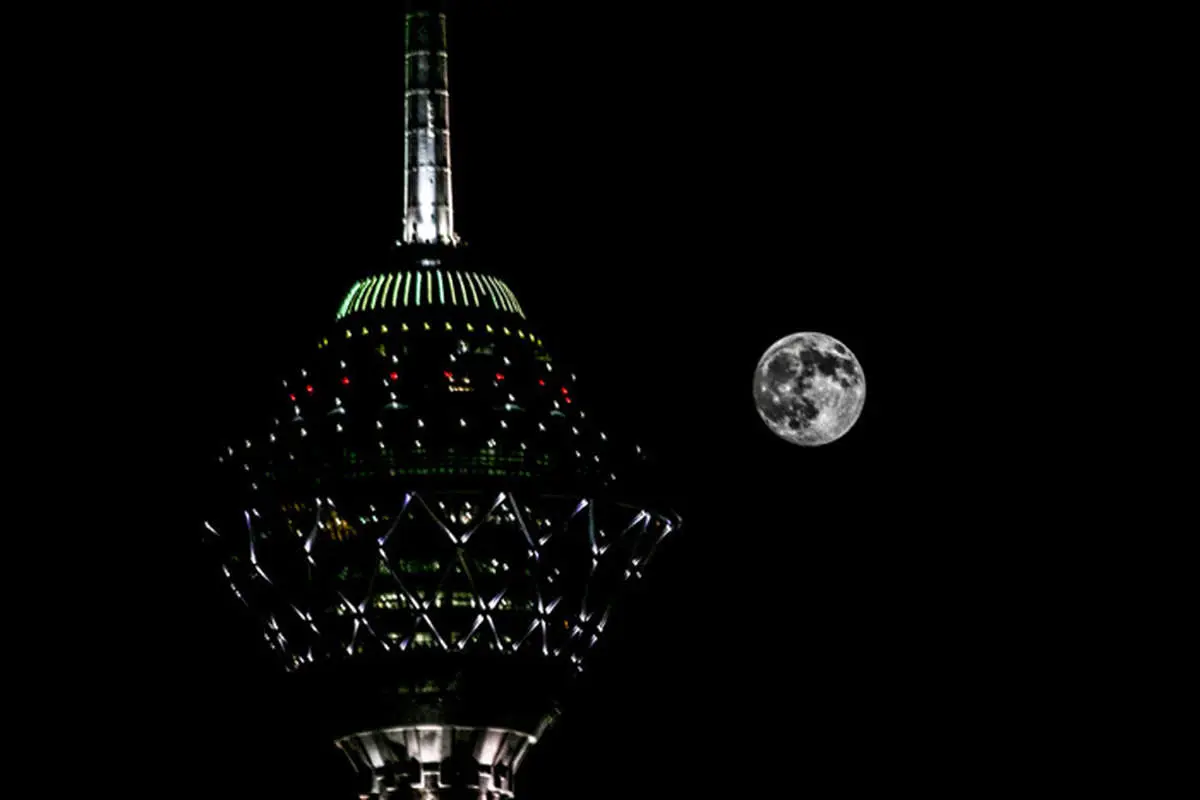 (تصاویر) ابرماه در آسمان ایران