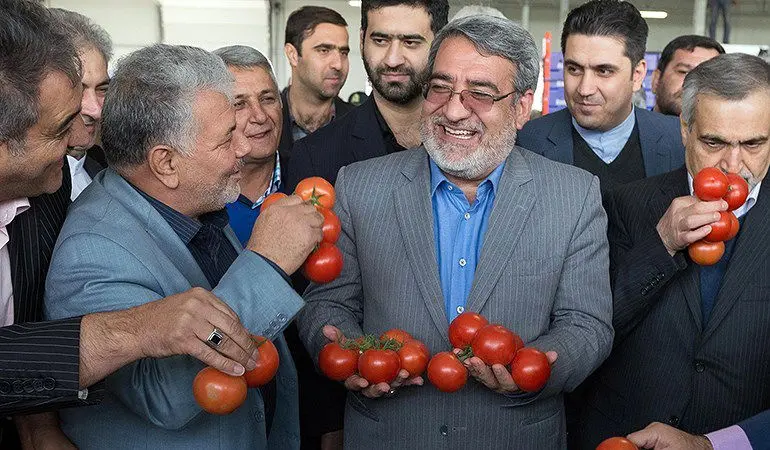 امروز به روایت تصویر// جشنواره فیلم کوتاه تهران، دختران گلف‌باز، طبیعت پاییزی، بیلیارد بانوان و...