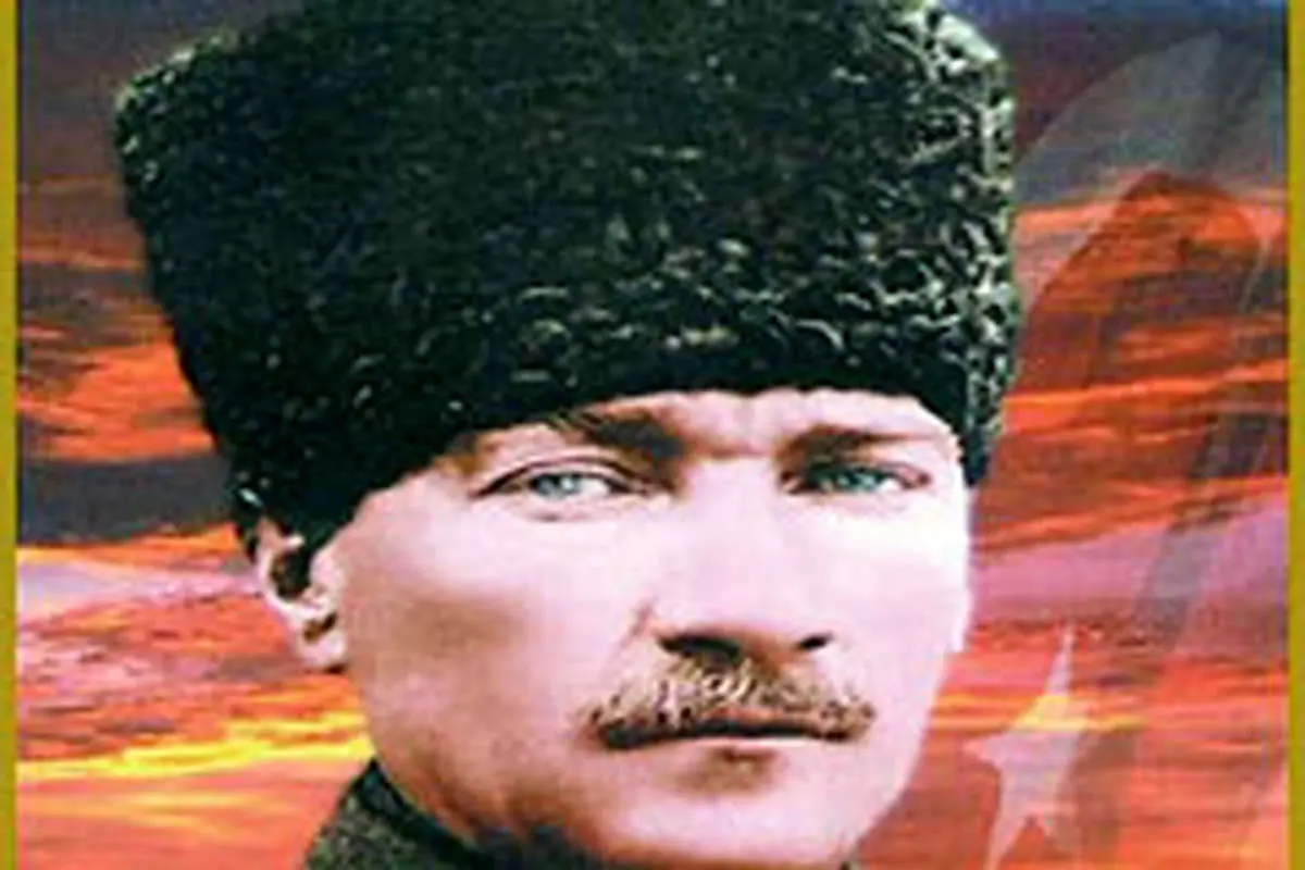 چهره شکننده آتاتورک