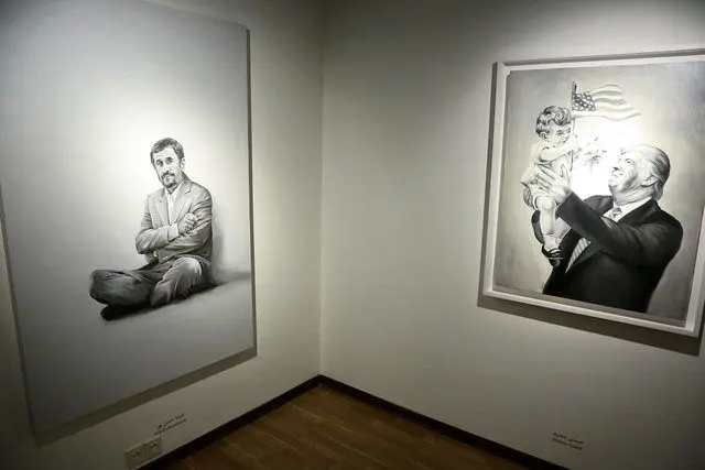 (عکس) احمدی‌نژاد و ترامپ در یک گالری