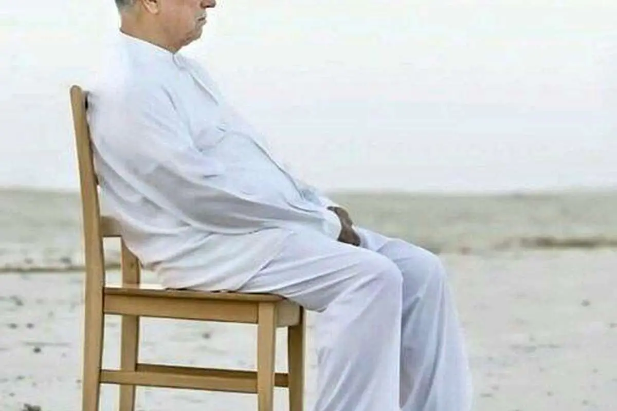 ...وز شمار خرد، هزاران بیش