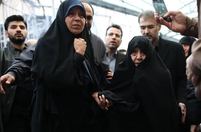(تصاویر) رفت و آمد مقامات و چهره‌ها به جماران