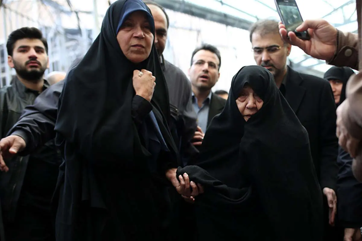 (تصاویر) رفت و آمد مقامات و چهرهها به جماران