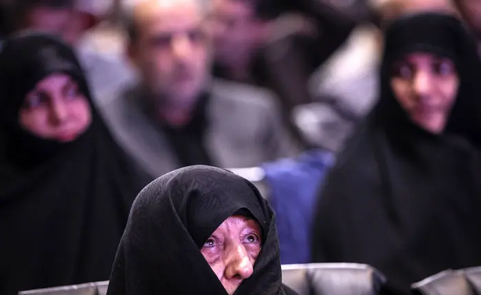(تصاویر) تجلیل از همسر آیت‌الله هاشمی