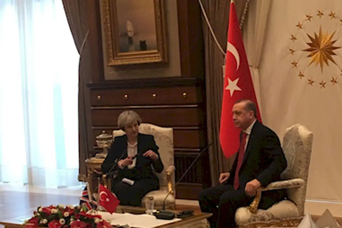 (عکس) جنجال کاخ طلای اردوغان